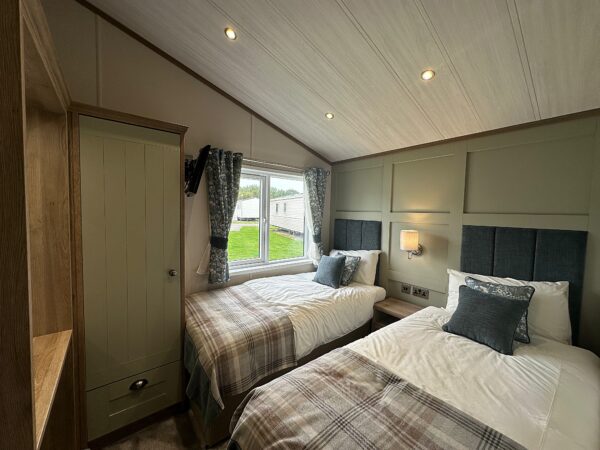 3 OR 4 NIGHT STAY IN THE HEILAN' LODGE - Image 12